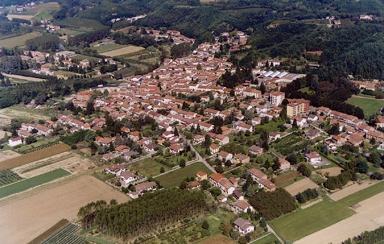 Una fotografia del comune di Castelnuovo Belbo
